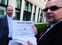 Bronią rodzin przed państwem