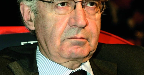 Prof. Gotti TedeschiPrzez długie lata sądziliśmy, że powstrzymując się od rodzenia dzieci będziemy bogatsi i ...