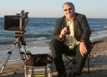 Żmijewski jako ksiądz detektyw