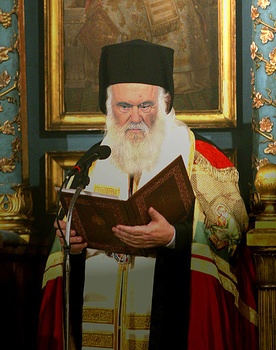 Abp Hieronim wymienił w liturgii imię zwierzchnika PKU