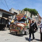 Haiti: Miejscowa policja i posiłki z Kenii rozpoczęli operację przeciwko gangom w Port-au-Prince