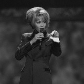 Whitney Houston, gwiazda muzyki pop, aktorka, laureatka nagród Grammy zmarła w wieku 48 lat