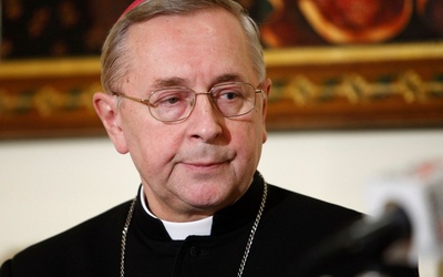 Abp Gądecki: Kościół pochyla się nad cierpieniem