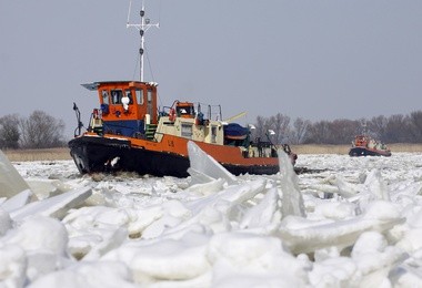 Lody przełamane