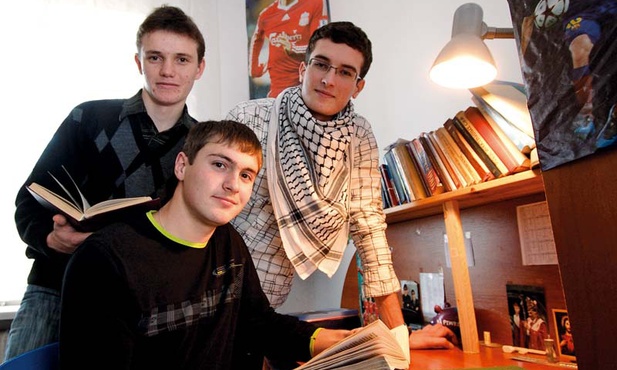 Módl się i pracuj, i ... czytaj