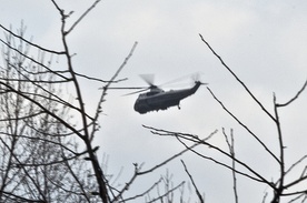 Obcy samolot za blisko śmigłowca Obamy