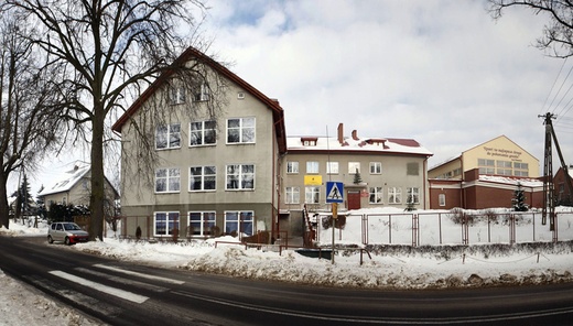 Zespół Szkół Publicznego Gimnazjum i Szkoły Podstawowej w Leźnie