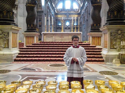 Kamil Jarzembowski, ministrant w Bazylice św. Piotra