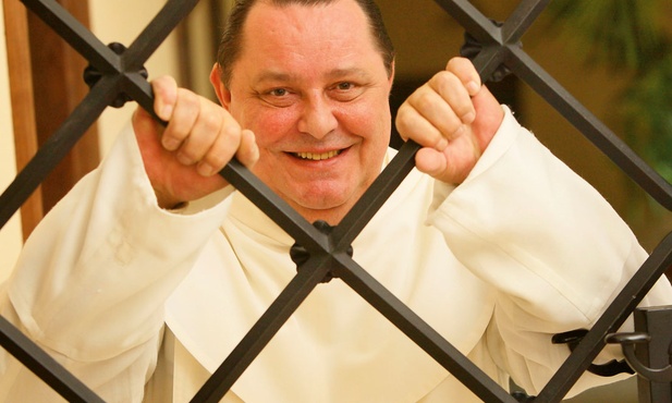 Z kociołkiem radości w środku