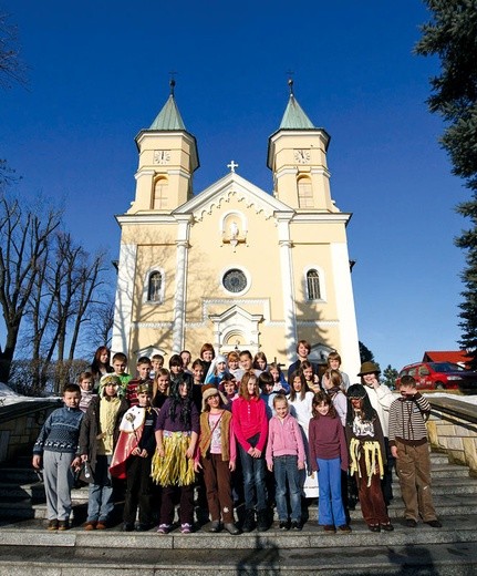 Grupa Apostolska w Świątnikach Górnych