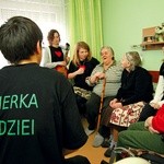 Iskierka Nadziei - wolontariusze  z Dobrzenia Wielkiego