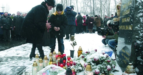 Rok po tragedii
