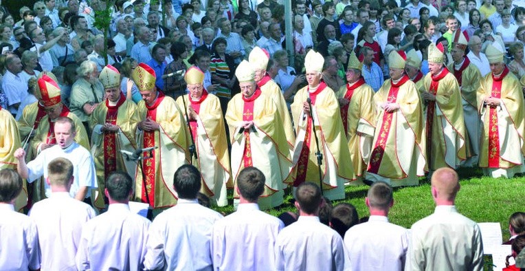 Biskupi stawiają na młodzież
