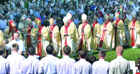 Biskupi stawiają na młodzież