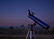 Miesiąc astronomów