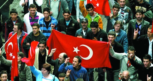 Wojna wisi na włosku