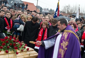 Tysiące osób żegnało Włodzimierza Smolarka