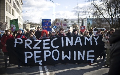 Wykorzystali dzieci do własnej promocji