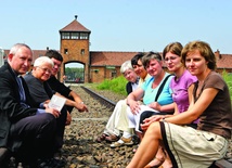 Światło w Birkenau