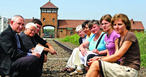 Światło w Birkenau