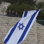 Jerozolima - tysiące ludzi na pogrzebie