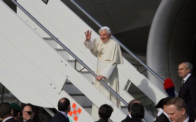 Papież wyruszył w drogę