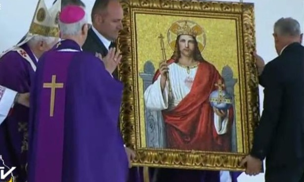 Msza u stóp góry z figurą Chrystusa Króla