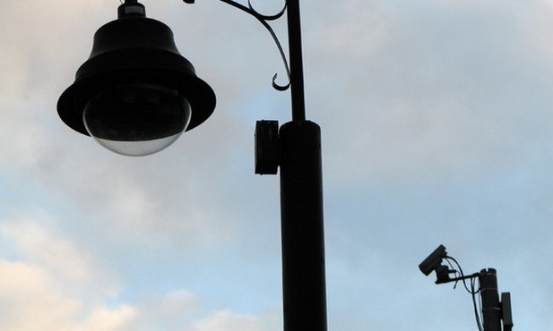 Anonymous przeciwko monitoringowi