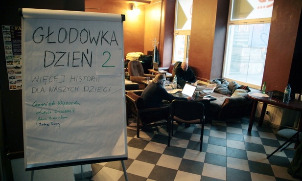 Trwają protesty w sprawie reformy nauczania