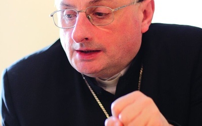 – Synod zachęca do odnowy życia religijnego i wypełnienia misji Kościoła w dzisiejszym świecie – mówi bp Jacek Jezierski 