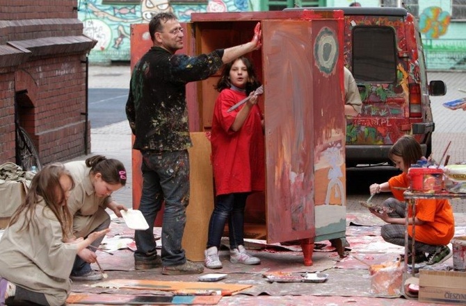 Malowanie na ulicy Stawowej