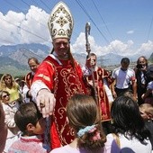 Watykan: Bp Fellay podpisał „preambułę”