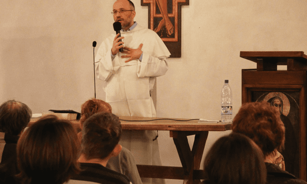 Magia, guru i inne wróżki