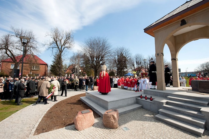 Poświęcenie pomnika "brama piaśnicka"