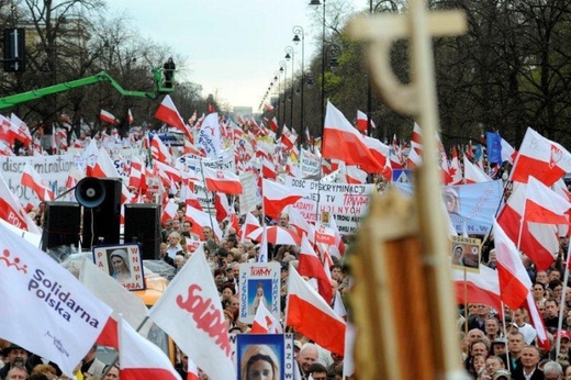 Marsz w obronie TV TRWAM