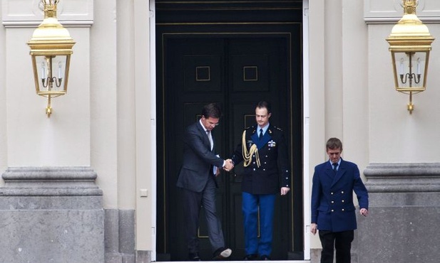 Holandia: Premier z rządem podał się do dymisji