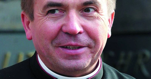 W 66. rocznicę zbrodni katyńskiej wyciągamy dłoń do przebaczenia i ...