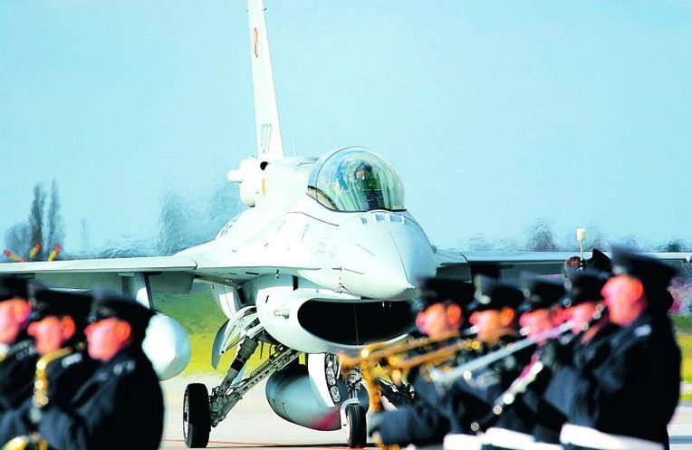 F-16, czyli 'Jastrząb'