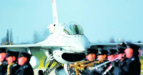 F-16, czyli 'Jastrząb'