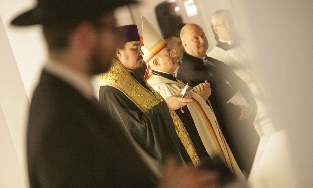 CBOS: Polacy przyjaźni wobec innych religii