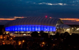 UEFA przejmuje polskie stadiony