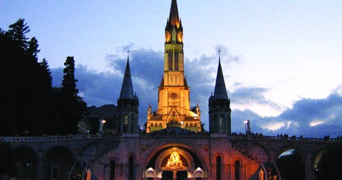 Trzymajcie zapalone lampy