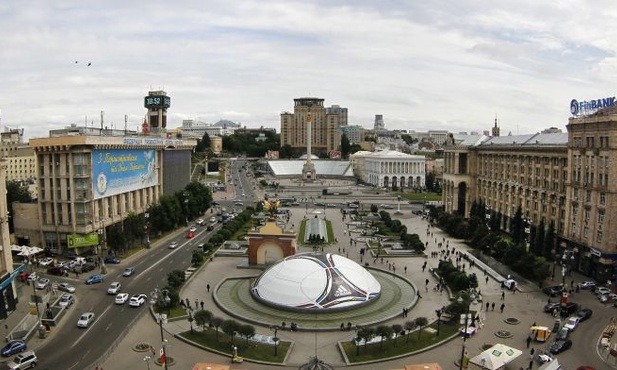 Sikorski: Nikt nie proponuje bojkotu Euro 2012