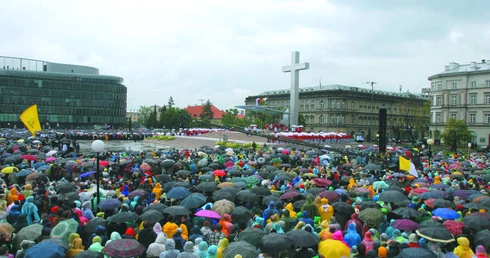 Ciepły, uśmiechnięty, serdeczny - Msza święta