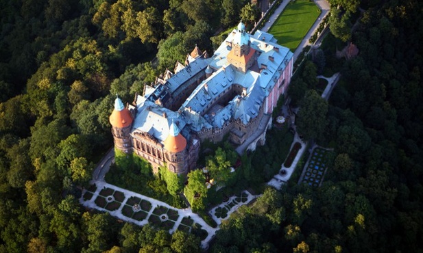 Książ