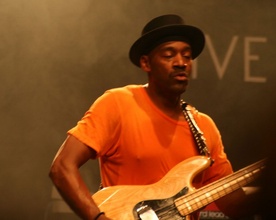 Marcus Miller ranny w wypadku