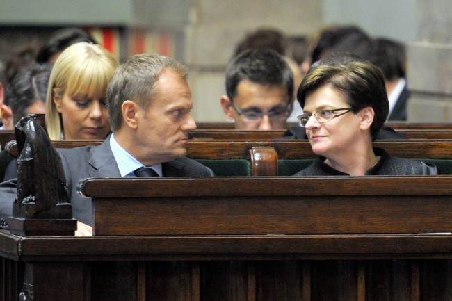 Pani minister ocaliła głowę