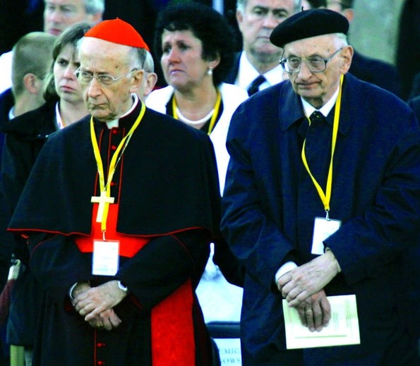 Profesor Bartoszewski (z prawej) 