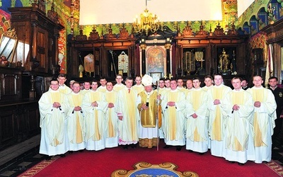 – Jezus pragnie was włączyć w swoje kapłaństwo na wieki – mówił metropolita do nowych kapłanów