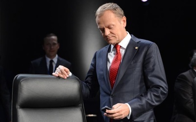 Tusk: Cieszmy się Euro 2012!